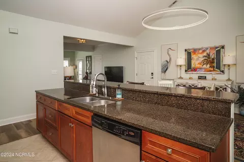 413 Captains Cv UNIT E, Edenton, NC 27932 photo 15