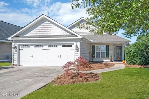 2300 Sawgrass Dr, Winterville, NC 28590