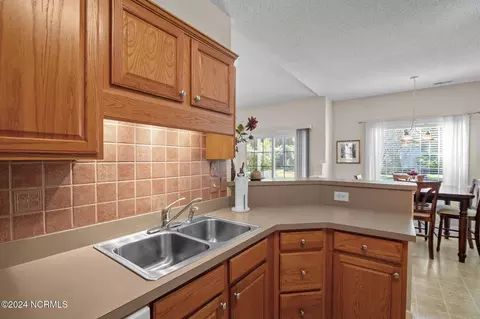 Kitchen - 103 Fairview Ln, Chocowinity, NC 27817 photo 4 of 4