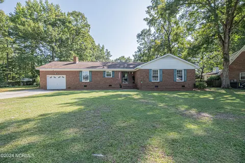 1306 Red Banks Rd, Greenville, NC 27858