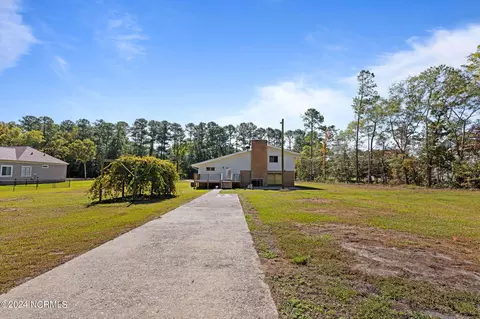 531 Parkwood Ln, Goldsboro, NC 27530