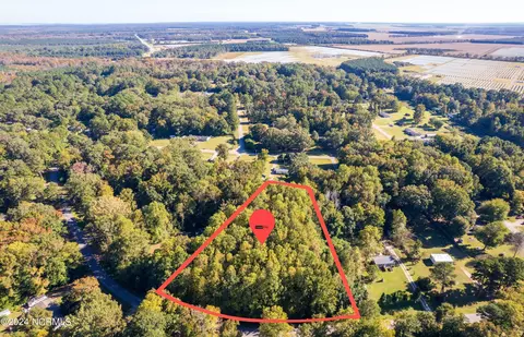 111 Bison Dr, Moyock, NC 27958