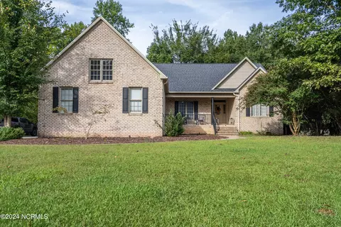 106 Lugano Rd, New Bern, NC 28560