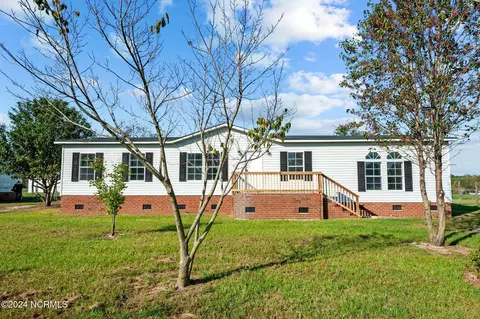 4724 Arrington Bridge Rd, Seven Springs, NC 28578