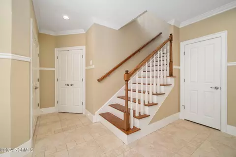 Entry Way - 742 E Front St, New Bern, NC 28560 photo 2 of 2