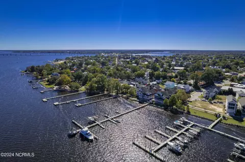 View/Area - 742 E Front St, New Bern, NC 28560 photo 5 of 7