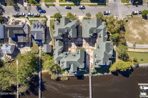 View/Area - 742 E Front St, New Bern, NC 28560 photo 6 of 7