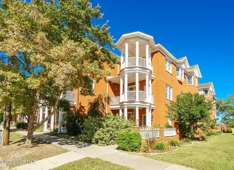 742 E Front St, New Bern, NC 28560