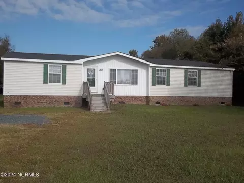 142 Swains Ln, Barco, NC 27917