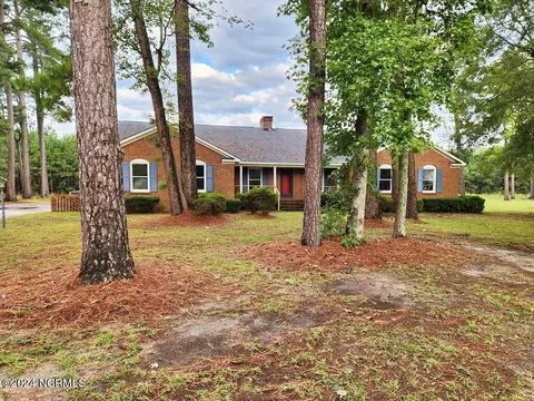 1604 Colony Dr, Tarboro, NC 27886