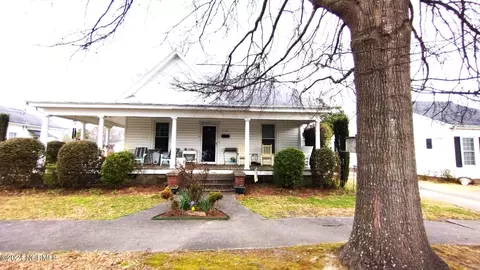 4156 E Church St, Farmville, NC 27828