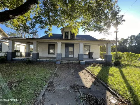 716 E Walnut St, Goldsboro, NC 27530