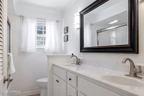 Bath - 124 Smith Ln, Atlantic Beach, NC 28512 photo 2 of 2