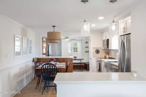 Kitchen - 124 Smith Ln, Atlantic Beach, NC 28512 photo 4 of 4
