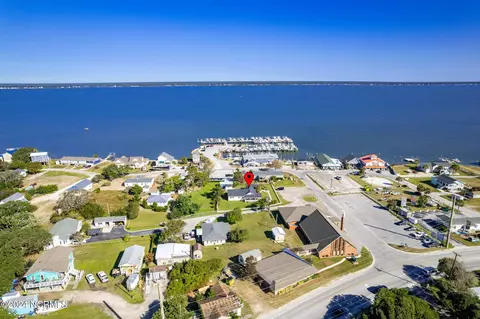View/Area - 124 Smith Ln, Atlantic Beach, NC 28512 photo 5 of 9