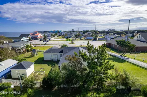 View/Area - 124 Smith Ln, Atlantic Beach, NC 28512 photo 4 of 9