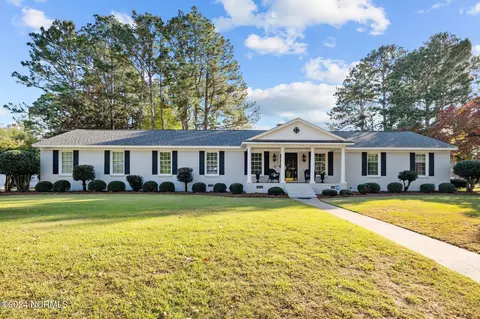 1200 Drexel Ln, Greenville, NC 27858
