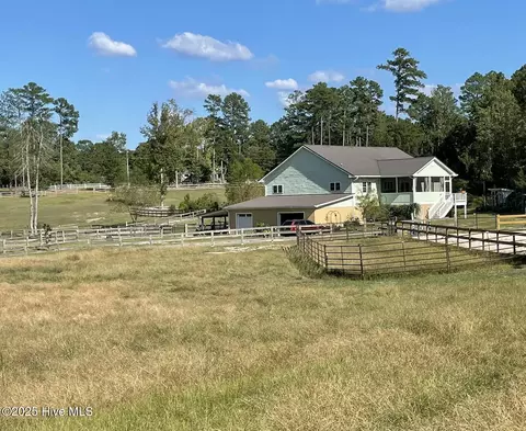 230 Causey Rd, Vass, NC 28394