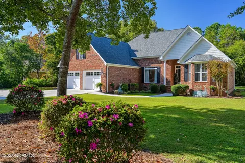 124 Olde Point Rd, Hampstead, NC 28443