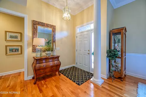 Entry Way - 124 Olde Point Rd, Hampstead, NC 28443 photo 1 of 1