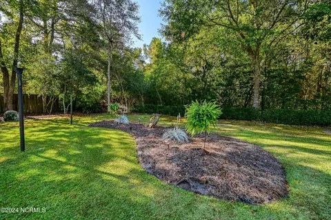 Exterior - 124 Olde Point Rd, Hampstead, NC 28443 photo 10 of 14