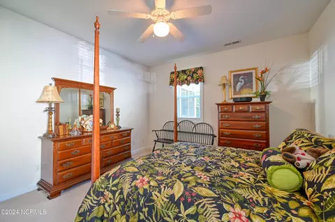 Bedroom - 124 Olde Point Rd, Hampstead, NC 28443 photo 5 of 5