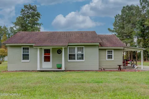 2157 Tunstall Swamp Rd, Aurora, NC 27806