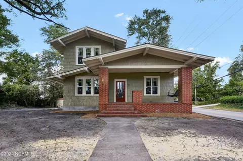 17 Central Blvd, Wilmington, NC 28401