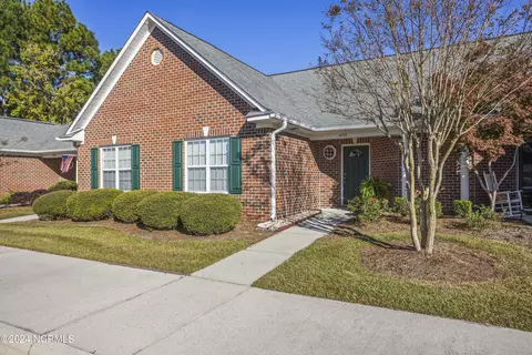 1032 Bridgeport Way, Leland, NC 28451