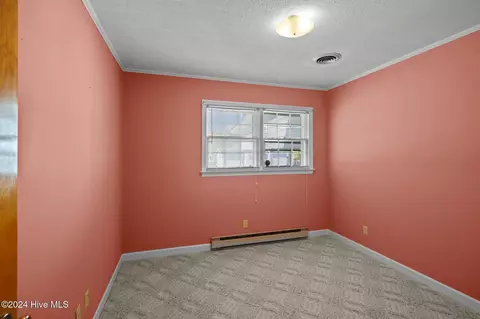 Bedroom - 144 Jones Cir, Chocowinity, NC 27817 photo 6 of 7