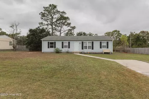 79 Crown Point Rd, Hubert, NC 28539 photo 4
