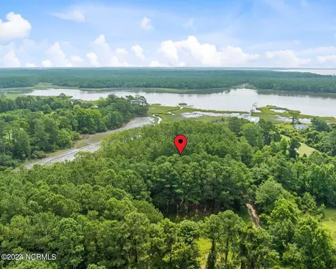 11 Mill Creek Road, Newport, NC 28570