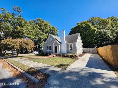 3351 N Barrett St, Farmville, NC 27828