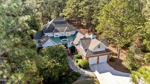 19 Granville Dr, Pinehurst, NC 28374