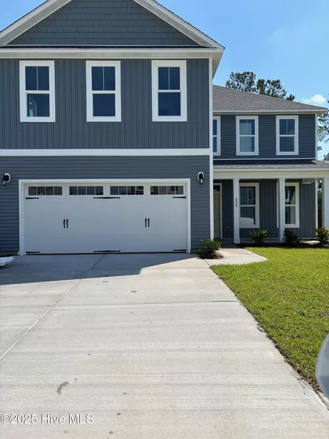 806 Red Sky Dr NE, Winnabow, NC 28479