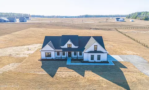 105 Fox Den Rd, Jackson Springs, NC 27281