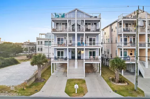 409 Carolina Beach Ave N #2, Carolina Beach, NC 28428