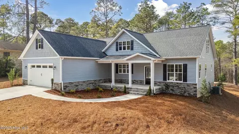 249 W Devonshire Ave, West End, NC 27376 photo 2