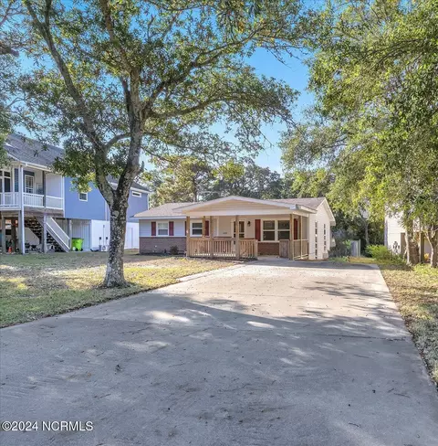 4103 E Oak Island Dr, Oak Island, NC 28465
