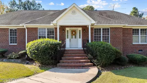 2421 Cobb Dail Rd, Farmville, NC 27828