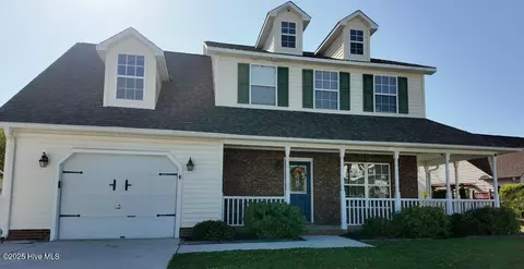 105 Ridgewood Ct, Jacksonville, NC 28546