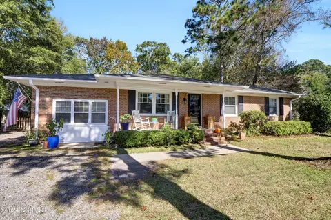 230 Mohican Trl, Wilmington, NC 28409