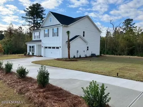 80 E Cloverfield Ln #60, Hampstead, NC 28443