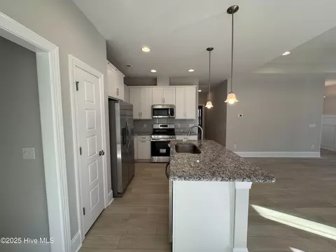 162 Coburn Ct, Hampstead, NC 28443 photo 10
