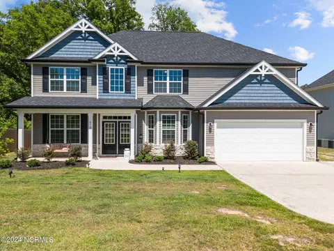 673 S Parker Church Rd, Raeford, NC 28376
