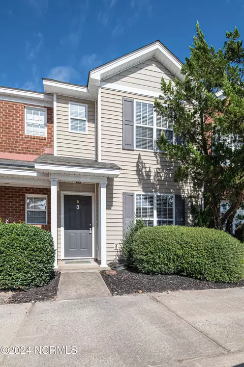 1310 Thomas Langston Rd #3, Winterville, NC 28590