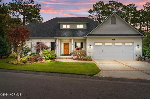 26 Lochwinnock Ln, Pinehurst, NC 28374