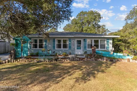 407 Norton St, Oak Island, NC 28465