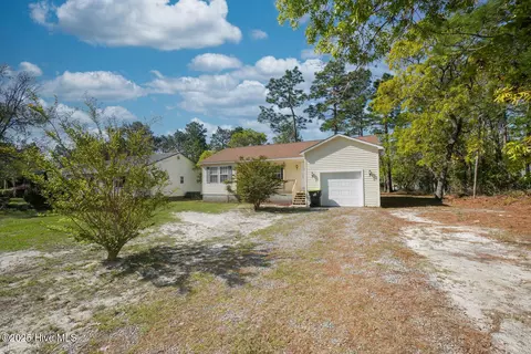 255 Cedar Rd, Boiling Spring Lakes, NC 28461