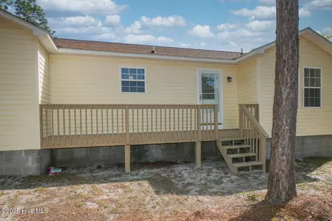Exterior - 255 Cedar Rd, Boiling Spring Lakes, NC 28461 photo 3 of 4